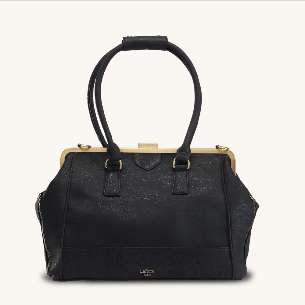 Le Doquintin in Black🖤 by LA FLORE PARIS